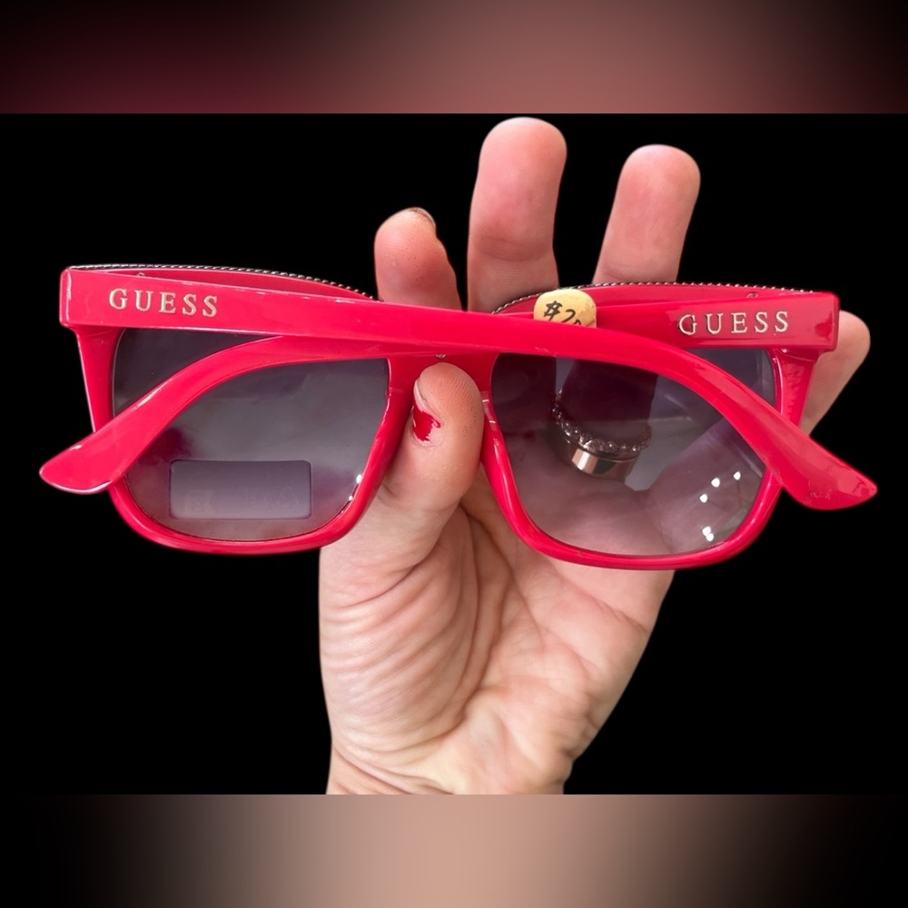NWT Guess Bold Hot Pink/Red Sunglasses - Picture 4 of 11